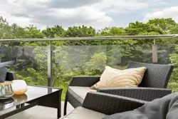best Glass Types for Balustrades 2